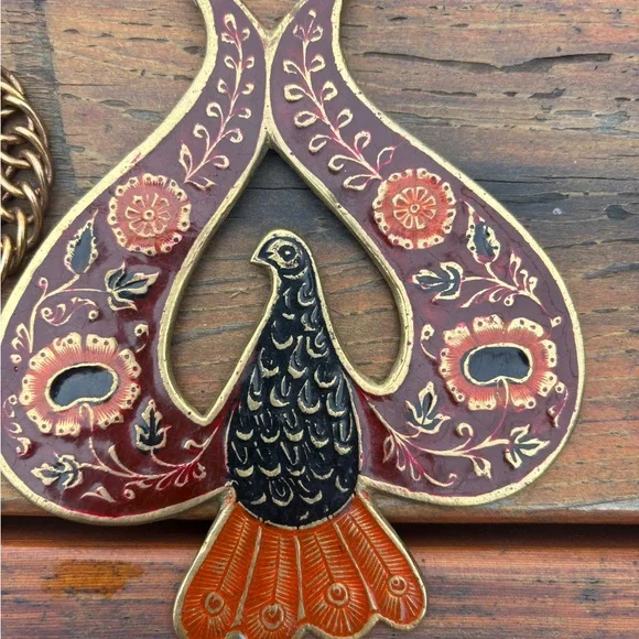 Vintage 1970s “Made in India” Enamel Peacock Pendant Necklace - Picture 3 of 5